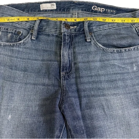 Gap Sexy Boyfriend Jeans Size 26R Blue Relaxed Fit Classic Blue Wash NWOT - Picture 7 of 9